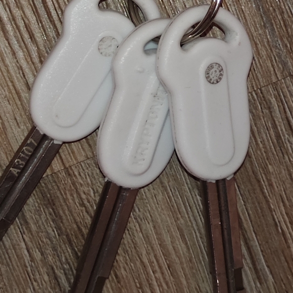 Kryptonite x Supreme x Maison Margiela MM6 Lock - Picture 4 of 5